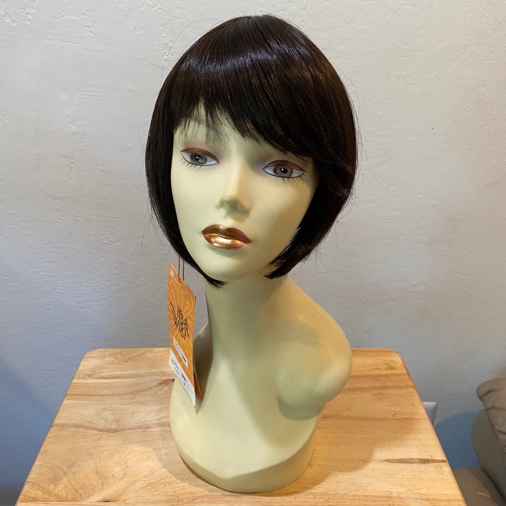 #24A IT'S A WIG FUTURA SYNTHETIC WIG